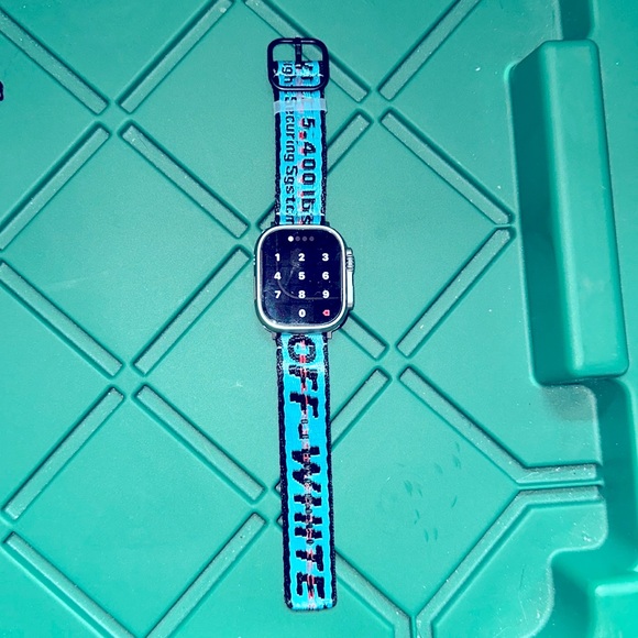 OFF-WHITE apple watch band - Picture 1 of 13